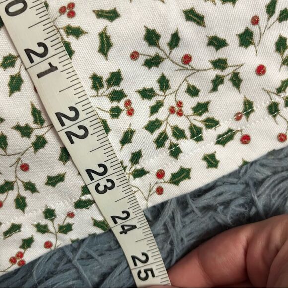 Basic Editions White Green Red Mistletoe Print Long Sleeve Tee Size L - Picture 5 of 5